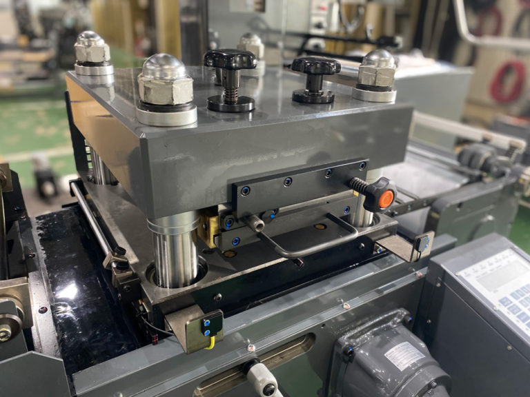 Iwasaki HD250 — manufacturer photograph