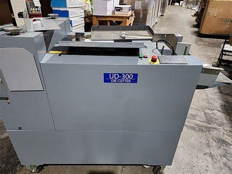 Duplo UD-300 — photograph