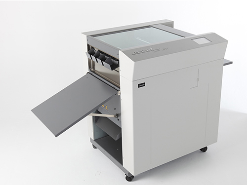 Uchida AeroCut Classic slitter/cutter/creaser — dealer photo (discontinued model)