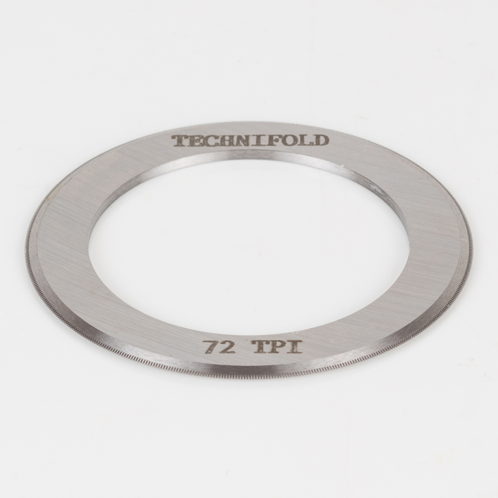 Technifold-engraved 72 TPI micro-perf blade, studio packshot
